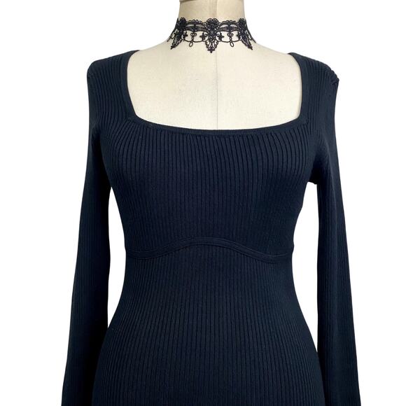 Stretch Gothic Ribbed Vampire Victorian Long Sleeve Sweater Dress - Picture 4 of 10